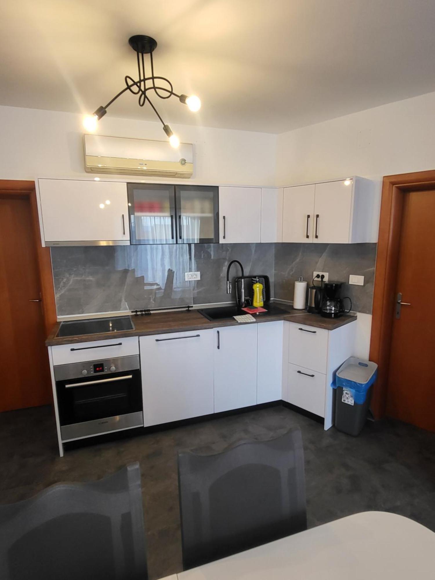 Apartmani Andiks Dramalj Exterior foto
