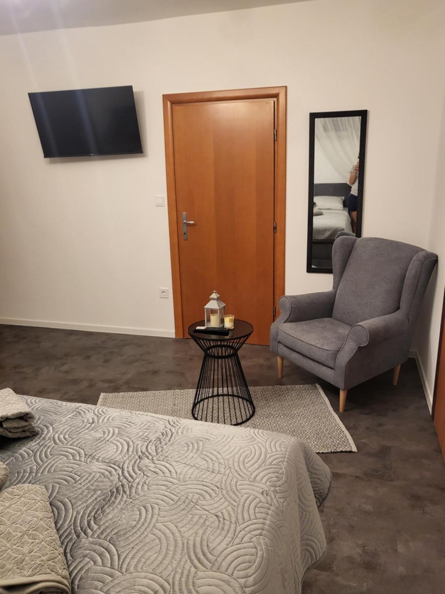 Apartmani Andiks Dramalj Exterior foto