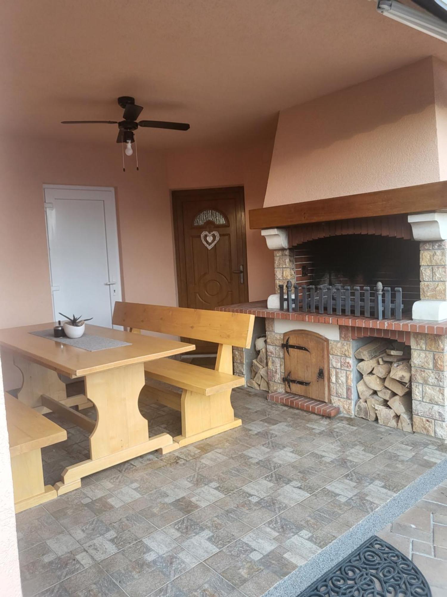 Apartmani Andiks Dramalj Exterior foto