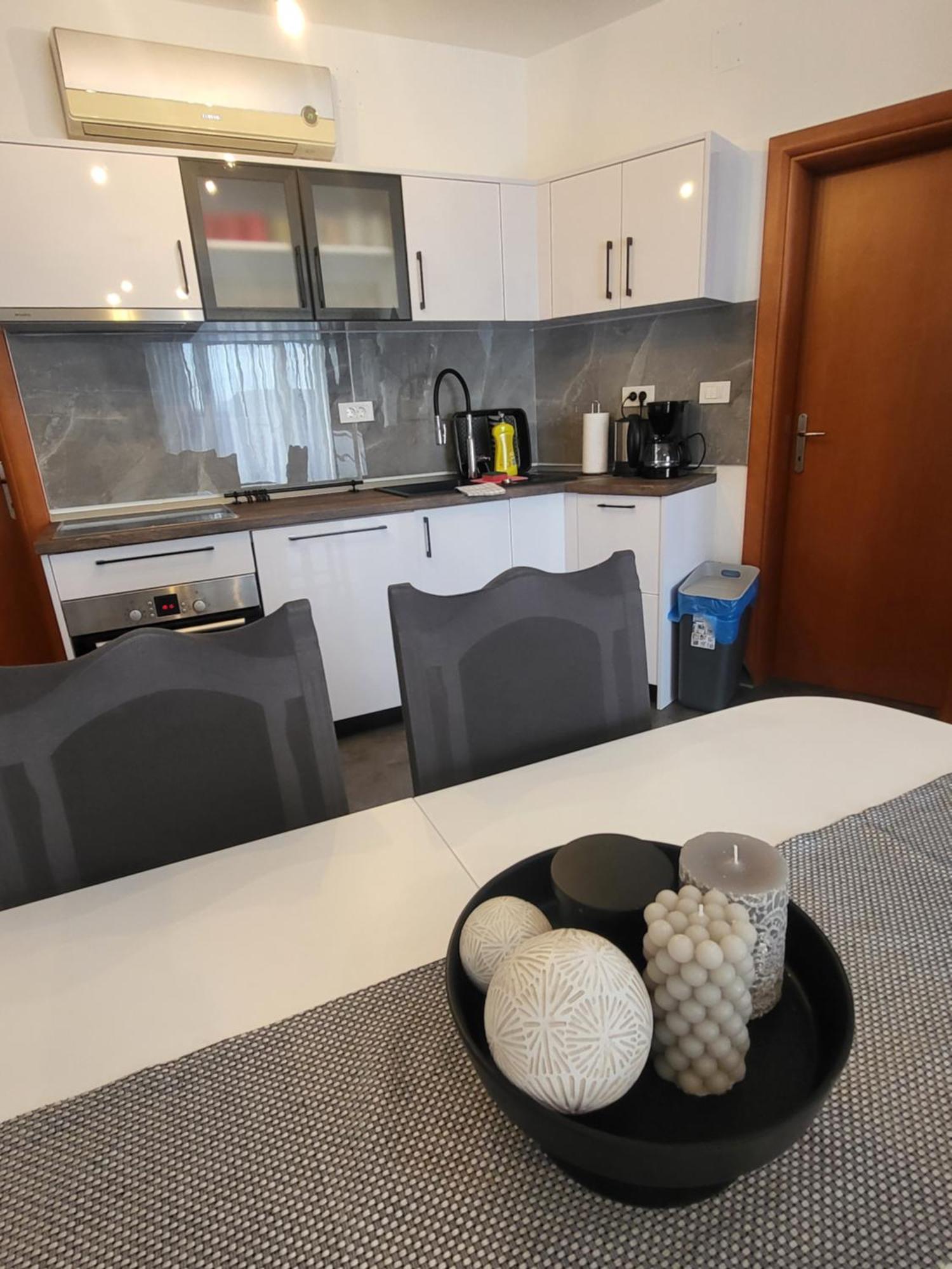 Apartmani Andiks Dramalj Exterior foto